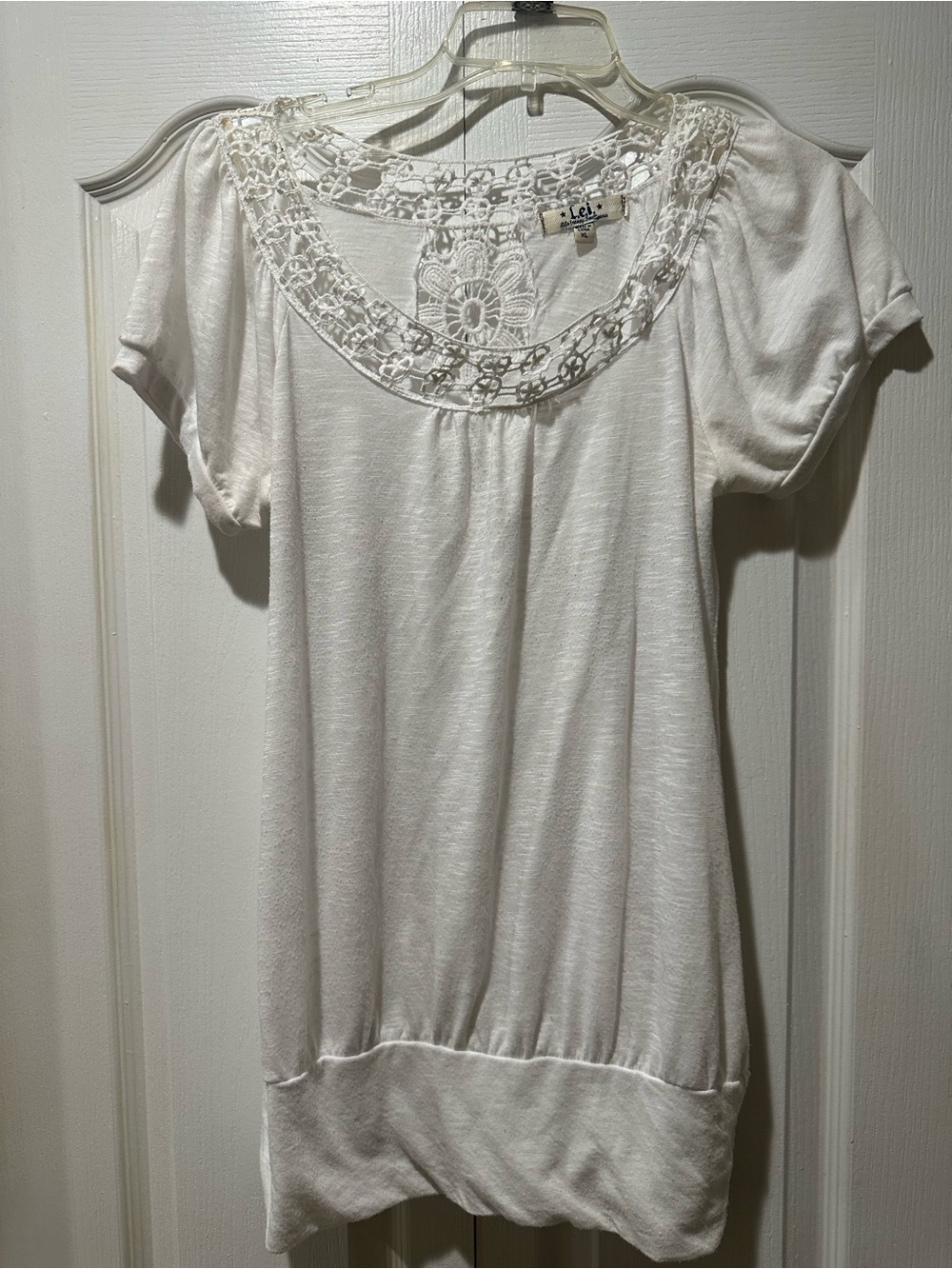 lei Cream Crochet Yoke Short Sleeve Tunic